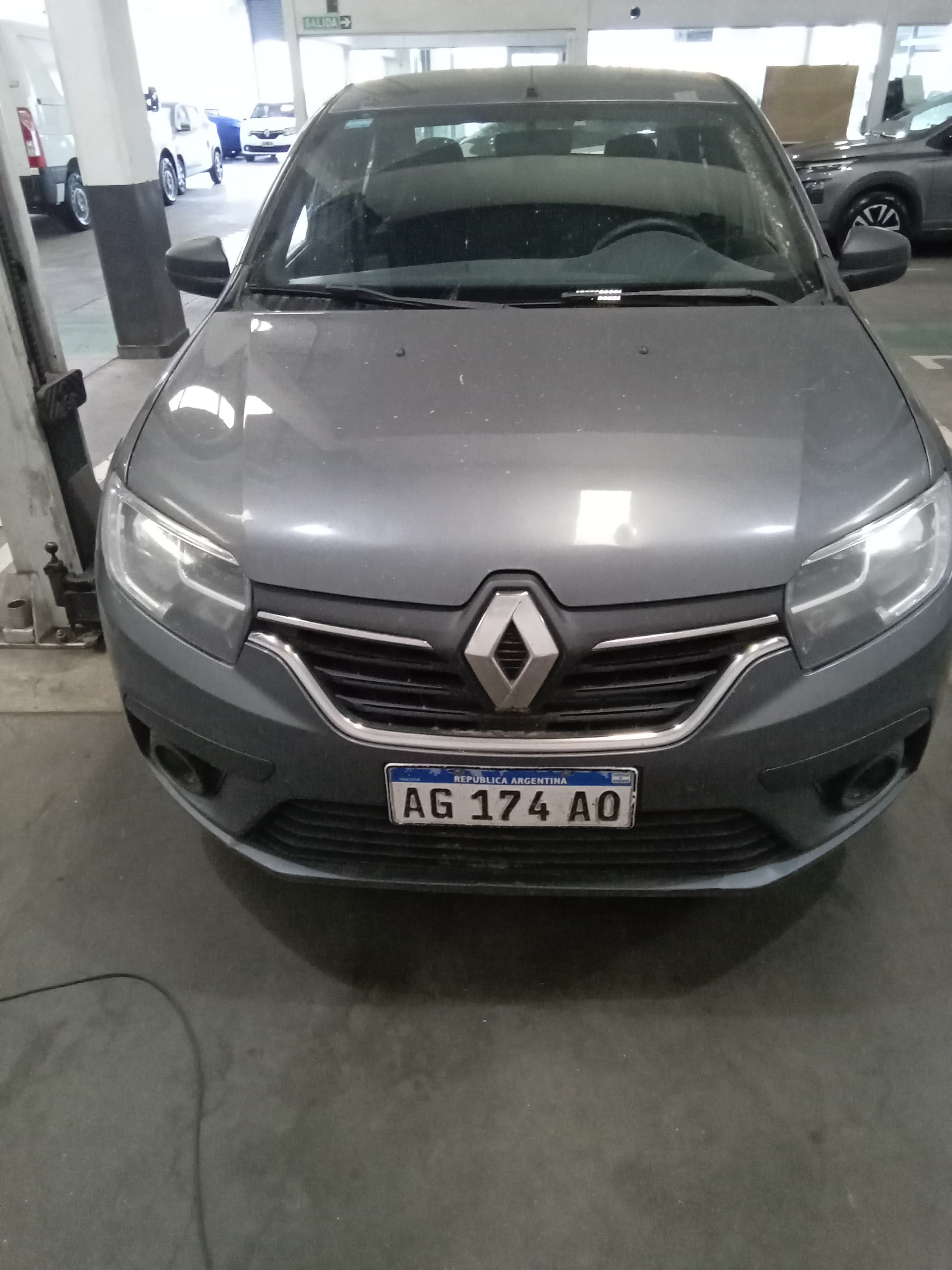 Renault Logan 2023