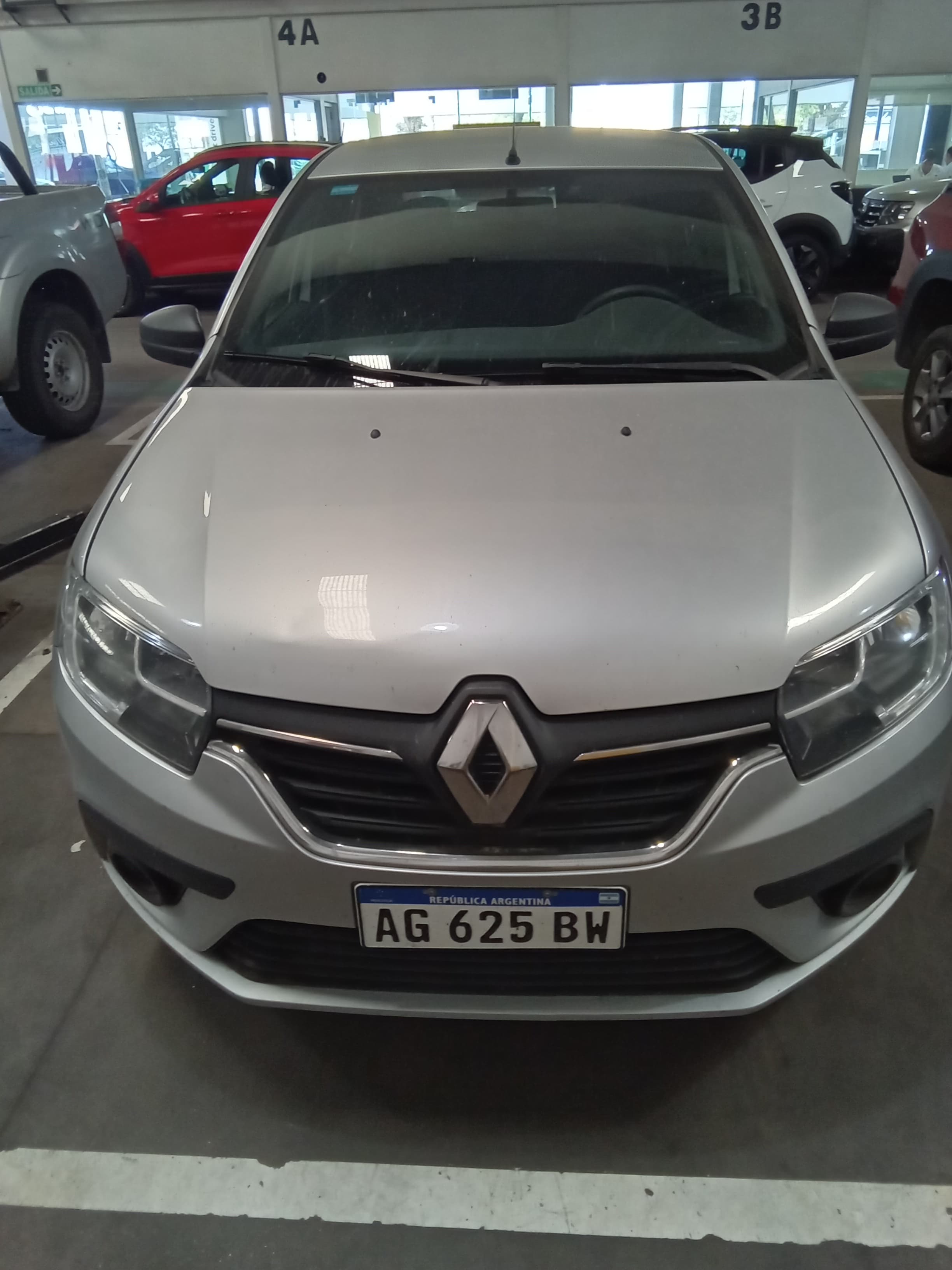 Renault Logan 2024