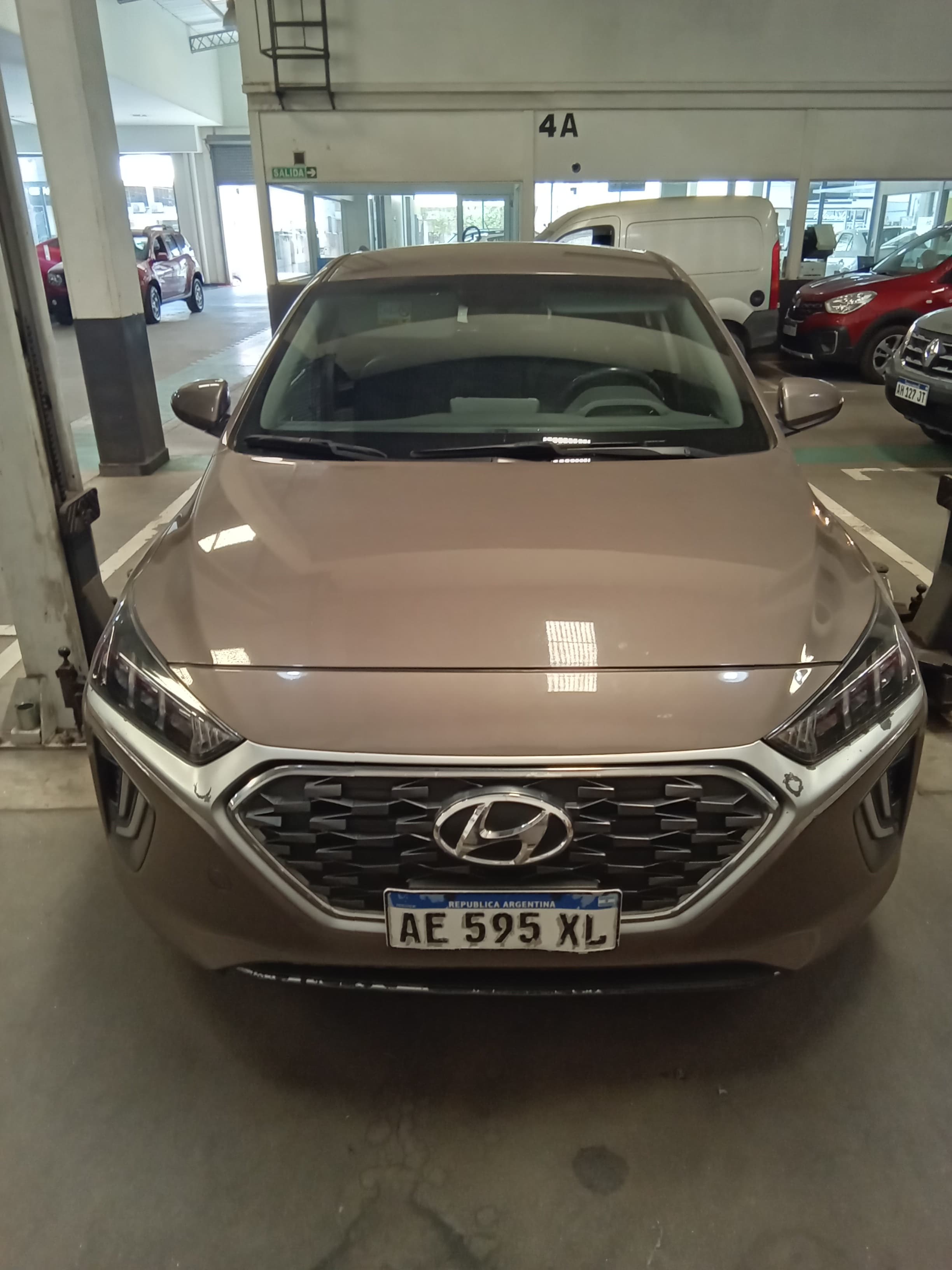 Hyundai Ioniq - imagen 1
