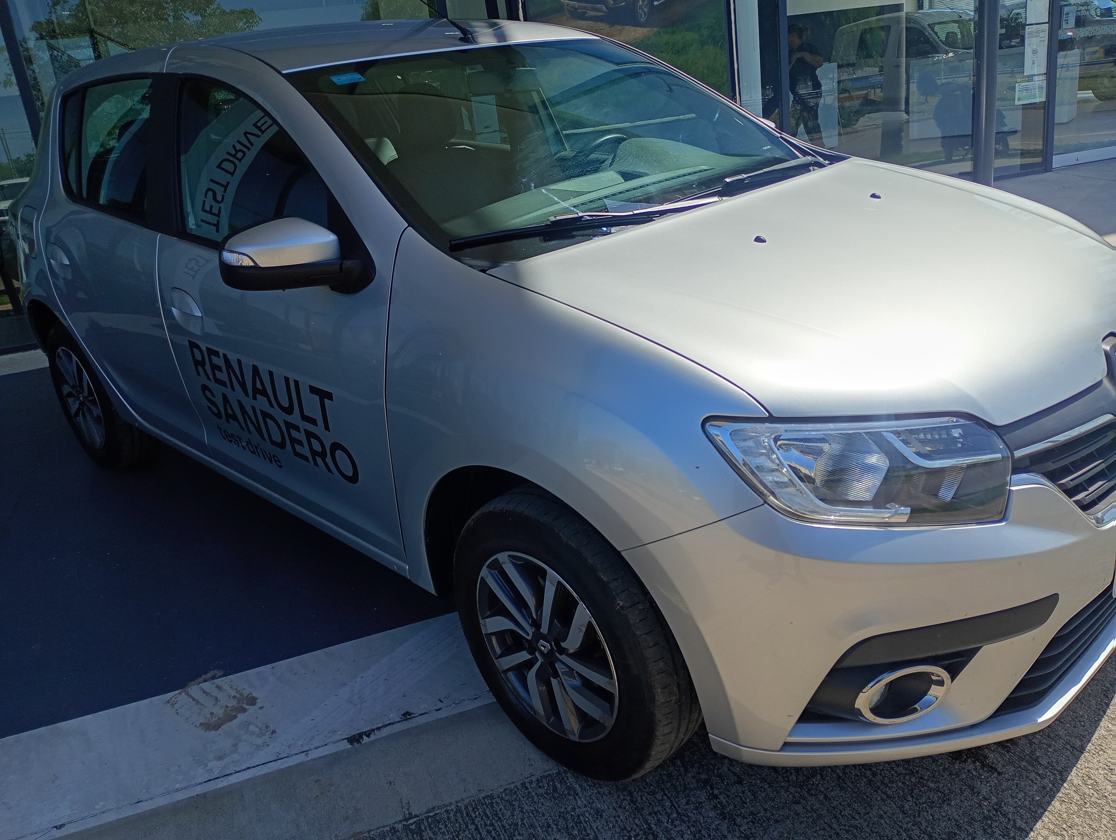 Renault Sandero 2023