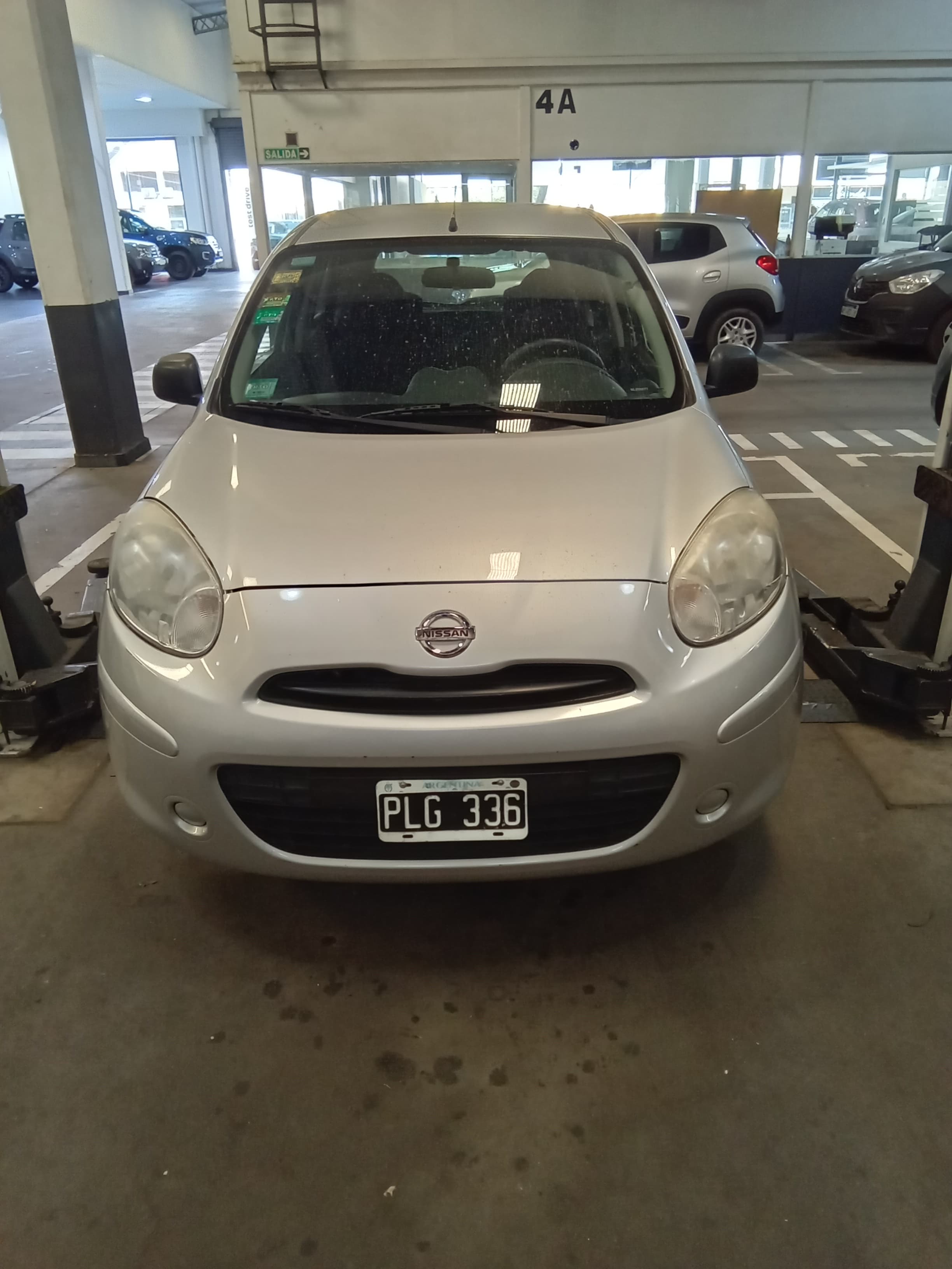 Nissan March 2016