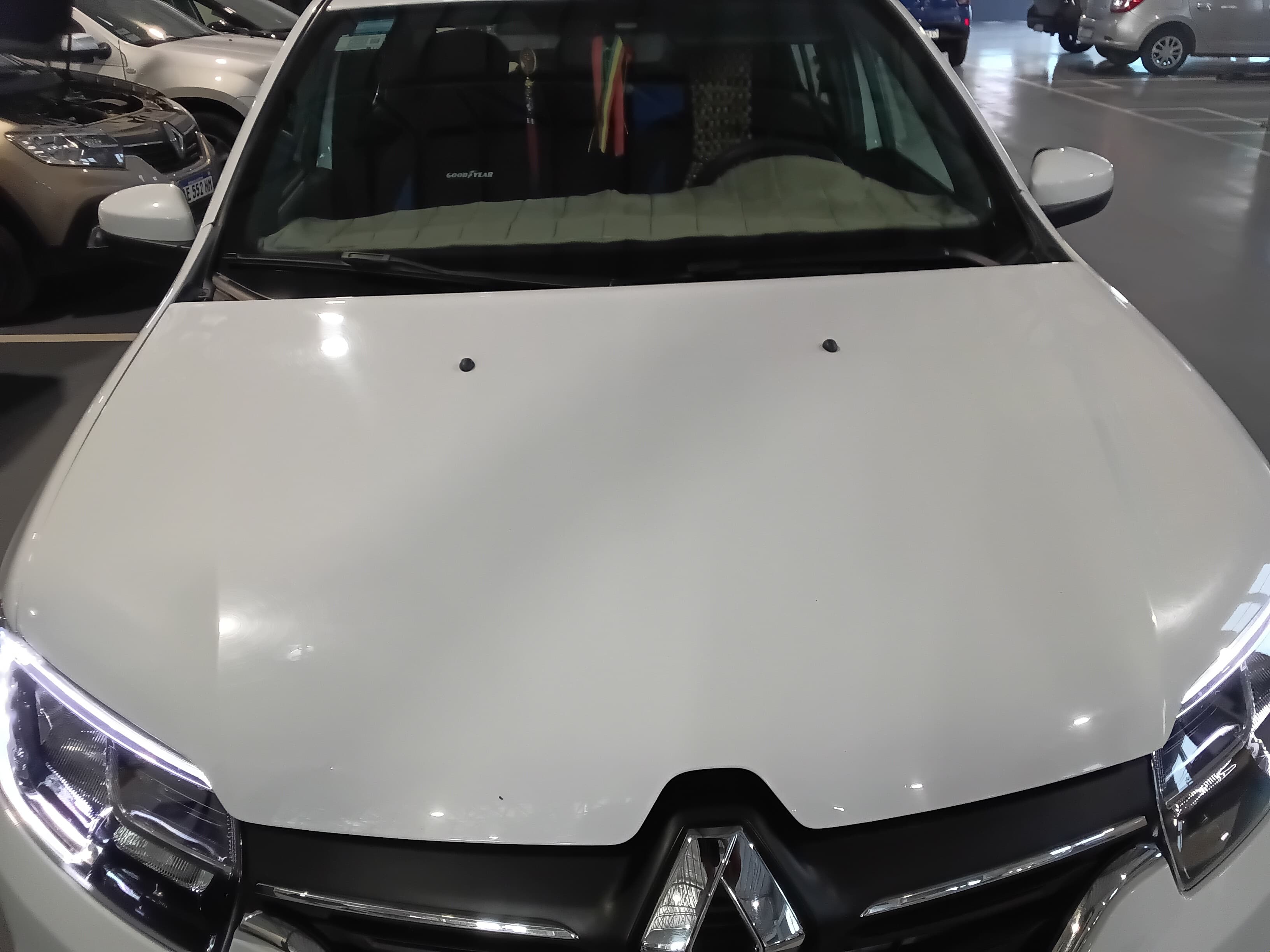 Renault Logan 2023